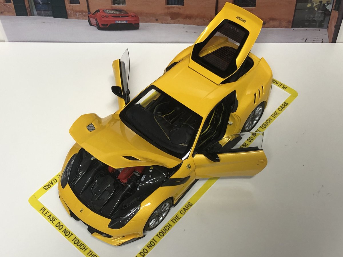 BBR 1/18 フェラーリ F12TDF Giallo Modena イエロー 1/18 BBR Ferrari F12 TDF (Yellow) Diecast Car Model Limited