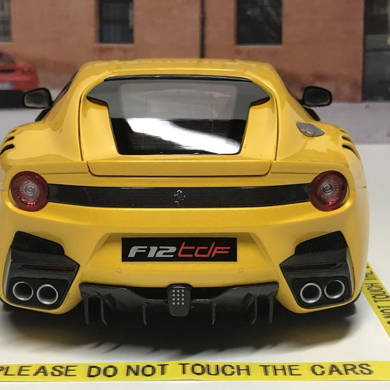 1/18 BBR Dicast Ferrari F12 tdf Giallo Tristrat
