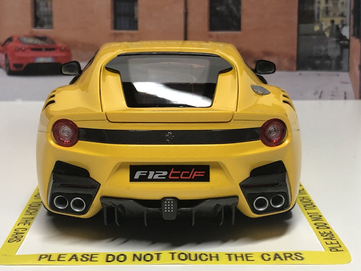 1/18 BBR Dicast Ferrari F12 tdf Giallo Tristrat