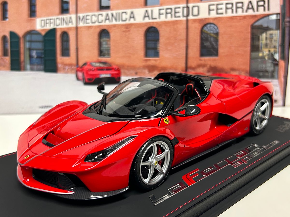 BBR 1/18 Ferrari La Ferrari Aperta Rosso corsa