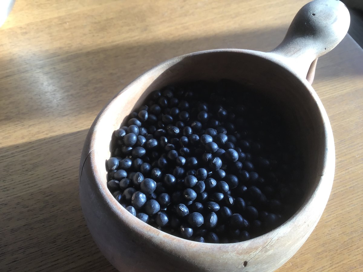 よし様 黒千石大豆　とよまどか大豆 おまとめ再出品❤15キロ 新豆】黒千石大豆 | horsemade landscape