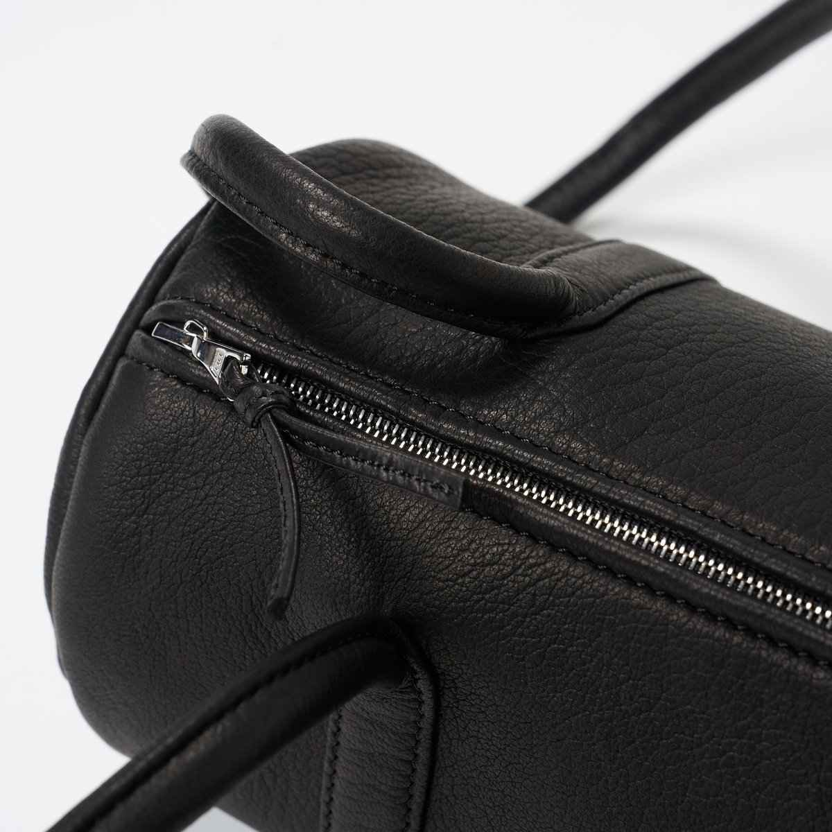 Aeta (アエタ) / Cylinder Boston Long Handle | HIBI