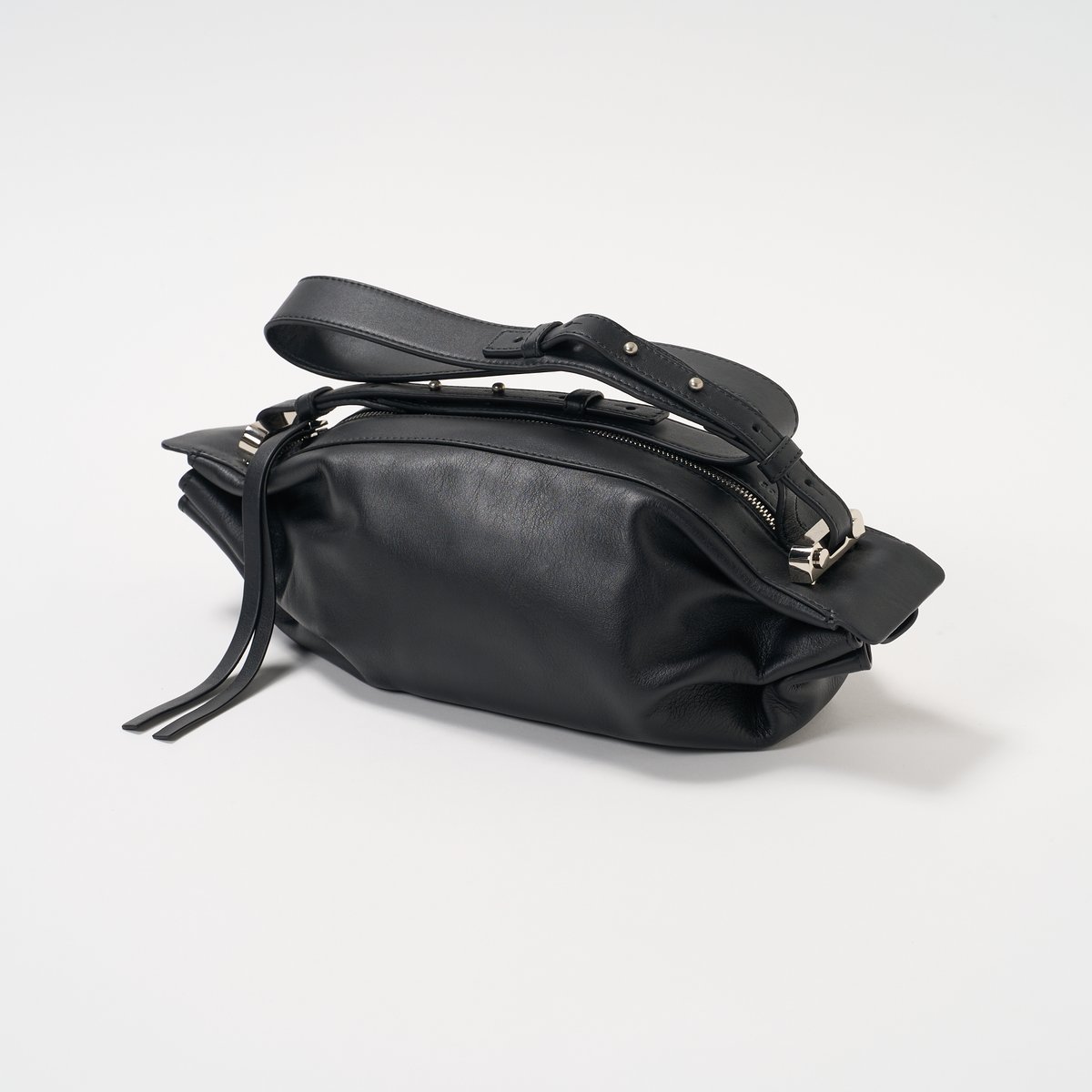 【美品】BONASTRE RING クロスボディバッグ ボナストリ 美品】BONASTRE RING クロスボディバッグ ボナストリ メンズ