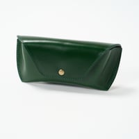DIFFUSER（ディフューザー）/ OIL LEATHER EYEWEAR CASE / Green & Dark Brown