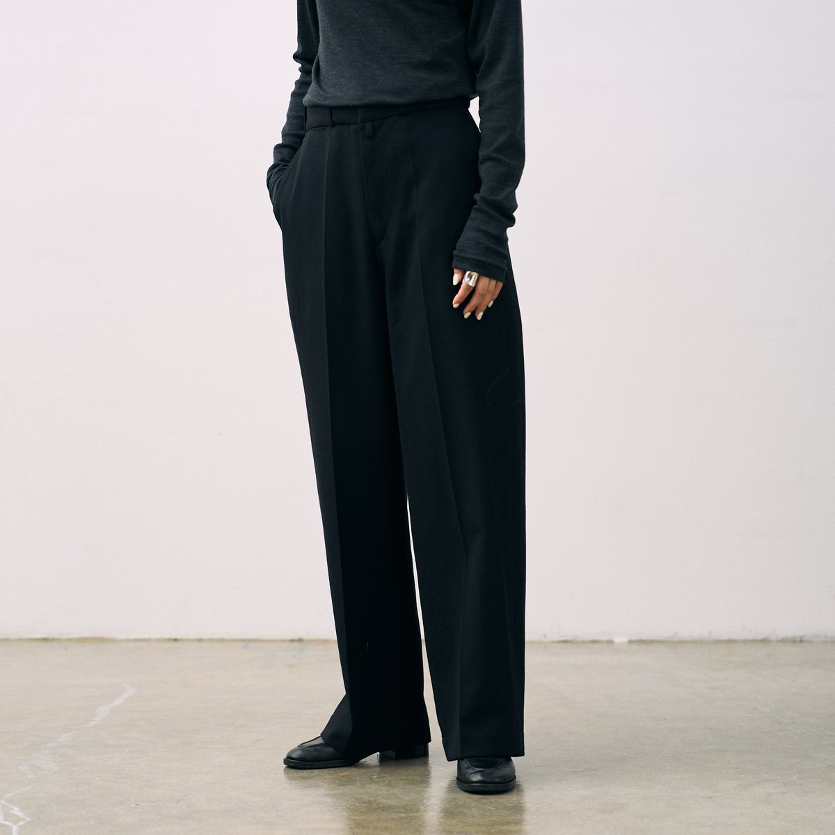 blurhms (ブラームス) / Wool Gabardine Trousers | HIB