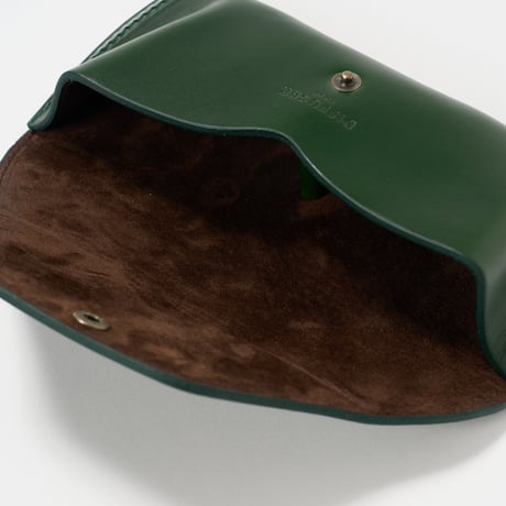 DIFFUSER（ディフューザー）/ OIL LEATHER EYEWEAR CASE / Green & Dark Brown