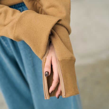 SEEALL (シーオール) / Slit Sleeve Sweat