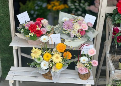 生花アレンジメントMサイズ(母の日用)