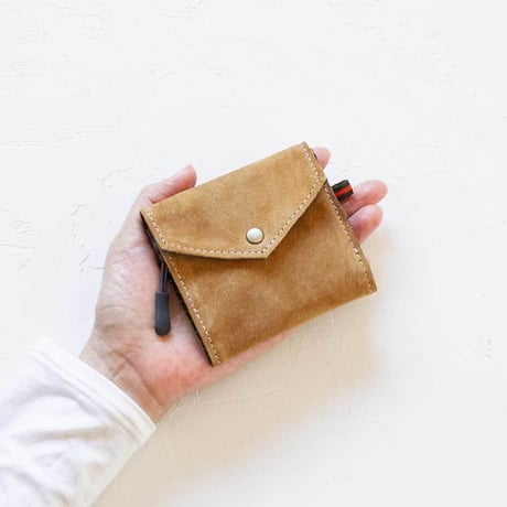 minimum wallet lotus camel