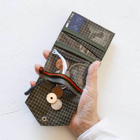 minimum wallet lotus camel