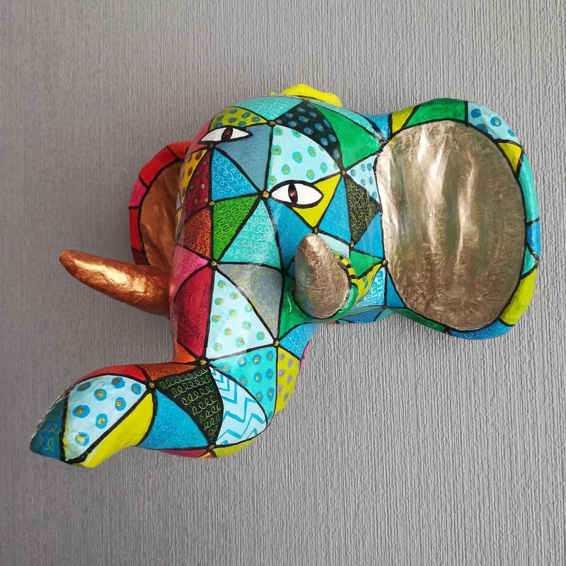 大きな画用紙にマジックで描く‼️　ザンゾウジョウネツモァインザカラフル。 大きな画用紙にマジックで描く‼️ ザンゾウジョウネツモァインザ