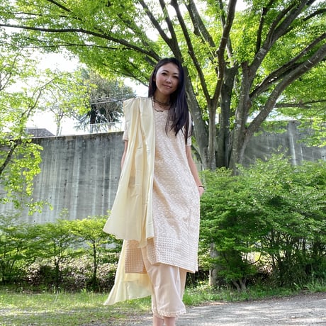 総刺繍ベージュクルタセット