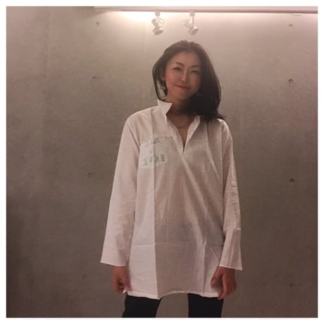 木版スタンプコットンブラウスALL is LOVE