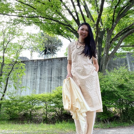 総刺繍ベージュクルタセット