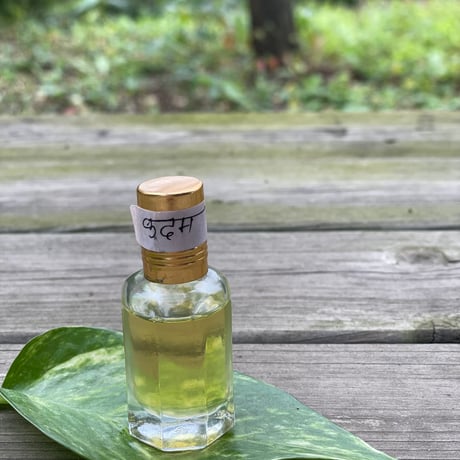 ラーダーモーハンのマハーフレグランスオイル（パヒューム）10〜15ml