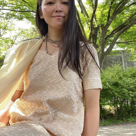 総刺繍ベージュクルタセット
