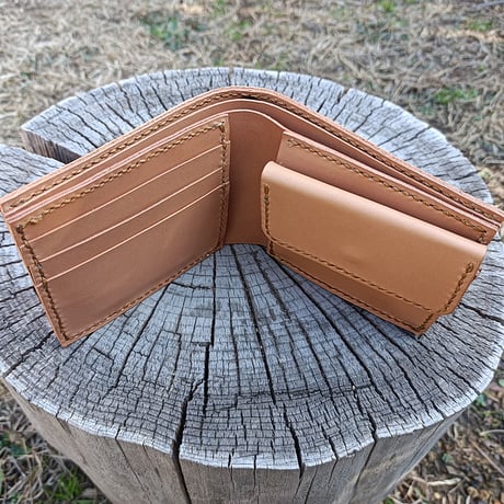 本革 二つ折り財布 ウォレットロープ用ハトメ穴付き ヌメ革 Bi-fold wallet