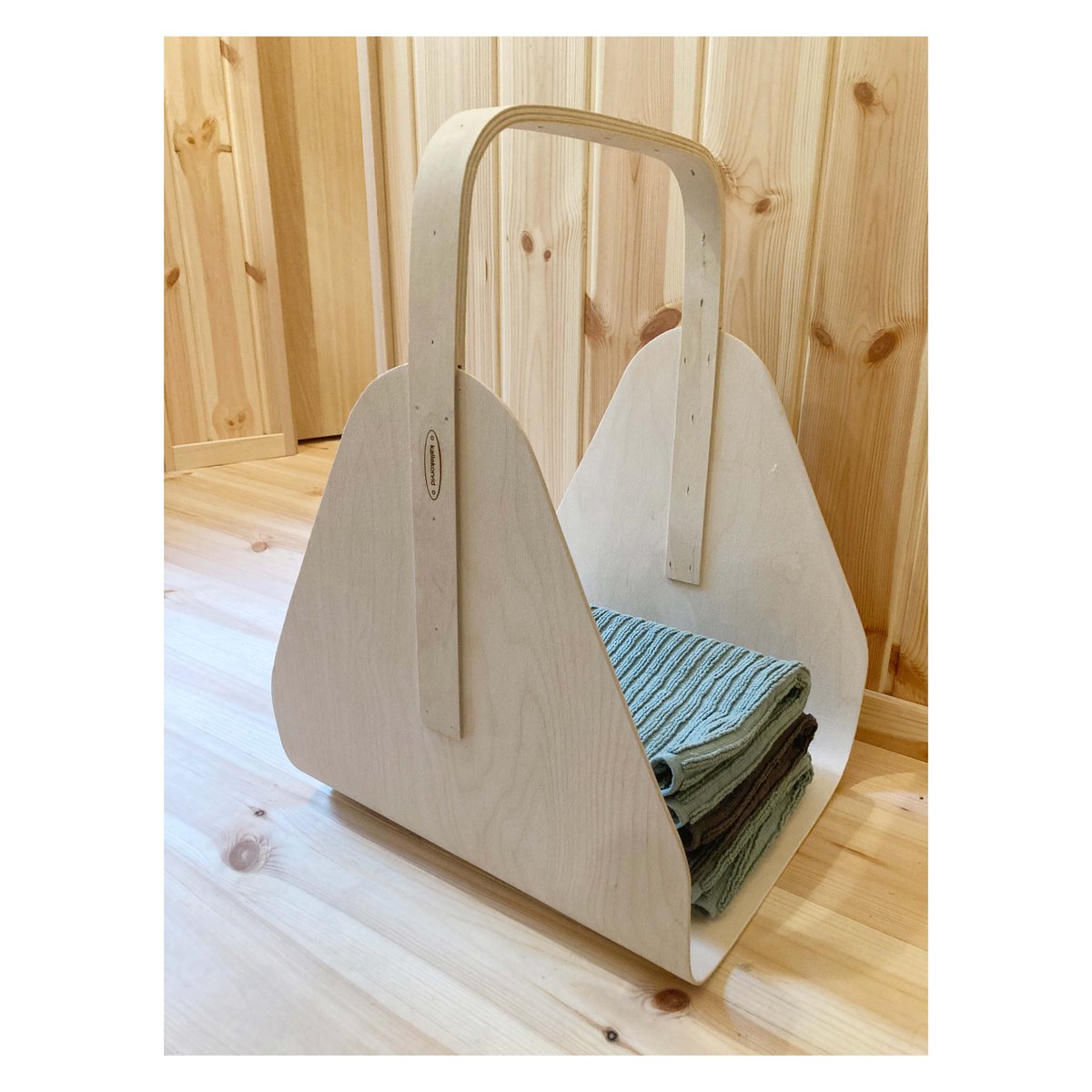 薪カゴ　薪入れ　バスケット　北欧 薪かご 大 | kirinBASKET