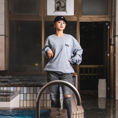 FROCLUB×ヒョウタンズツギ CREWSWEAT