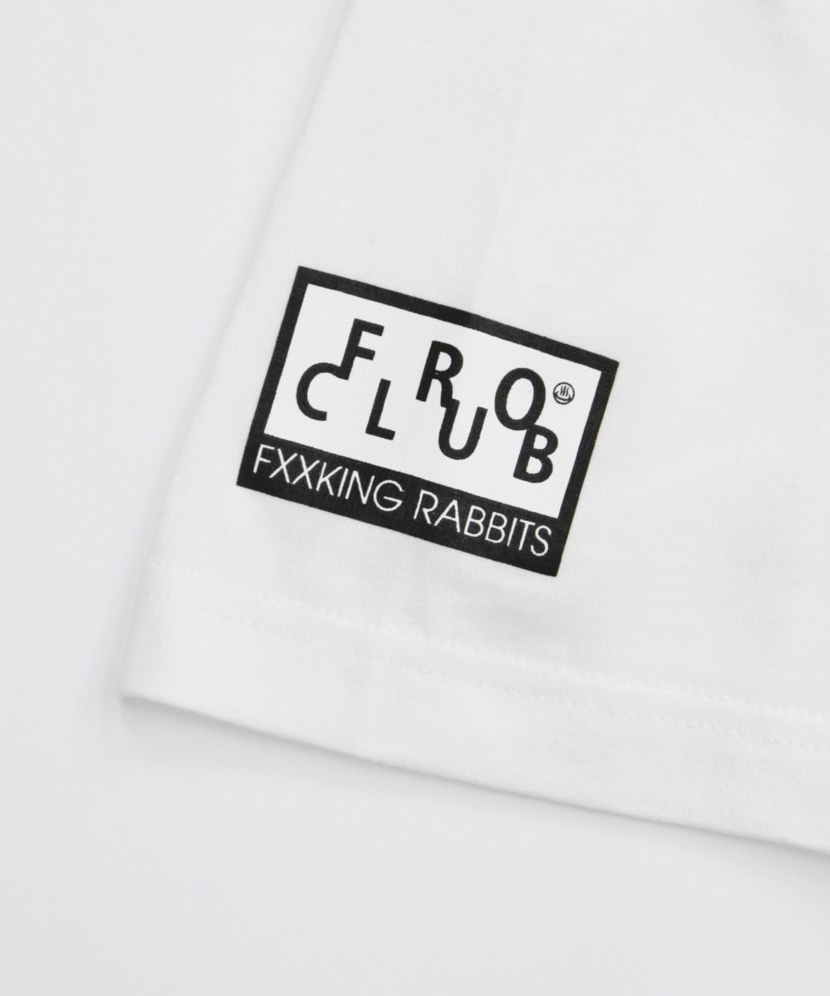 FROCLUB×#FR2 Rabbit Board T-shirt White FROCLUB×#FR2 Rabbit Board T-shirt Black | FROC