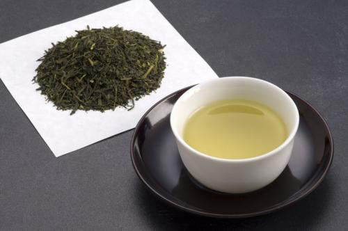 静岡茶 茶の庵 農薬不使用茶「里のしずく」 100g袋入り | 蔵屋鳴沢