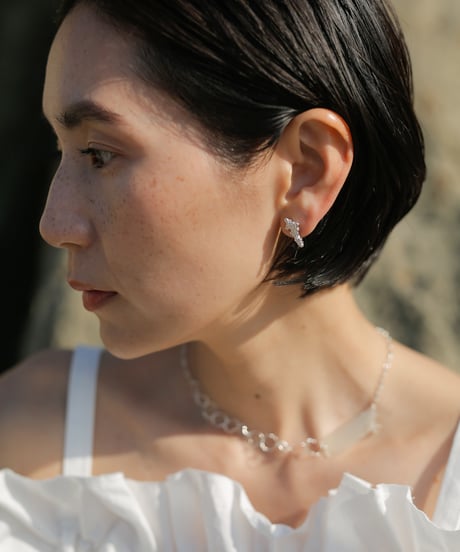 born pierce/earring