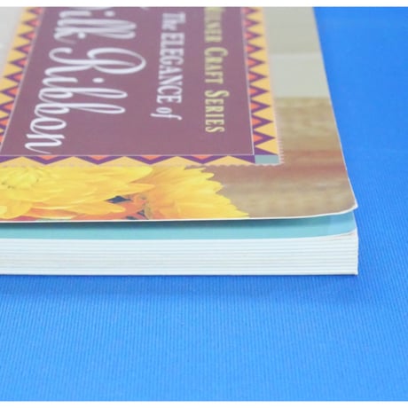 The ELEGANCE of Silk Ribbon / Joan Watters