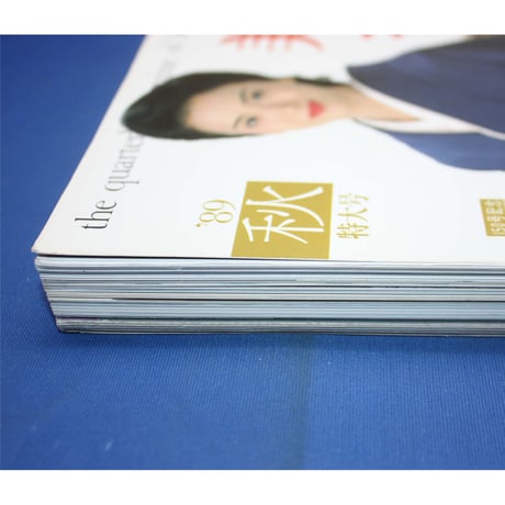 美しいキモノ '89秋 no.149 / 海を渡った日本染織の秘宝・秋の礼装 / 婦人画報社