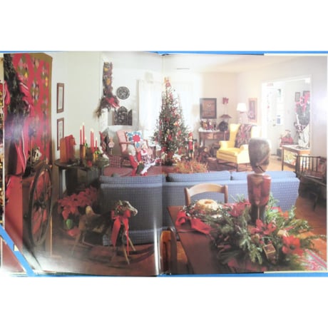 HOMES FOR THE HOLIDAYS With Painted Treasures