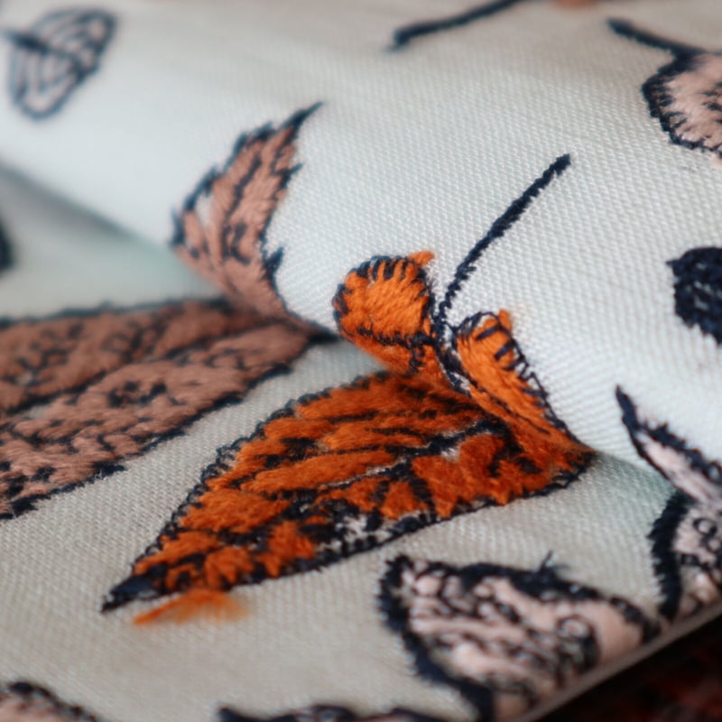 小売 ミナペルホネン【winterflags】レアカラーꕤ大きいはぎれ