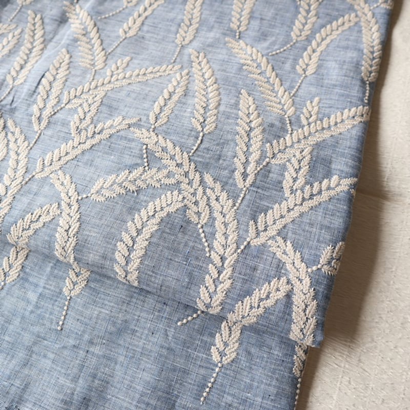 ミナペルホネンインテリアファブリックmelaりんご刺繍ネイビー ミナペルホネンインテリアファブリックmelaりんご刺繍ネイビー