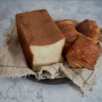【大人気!】発酵バターを味わう贅沢セット：最高峰食パン「ふじ森」1本、クロワッサン、パンオショコラ各3個の詰め合わせ♪ギフトにも！