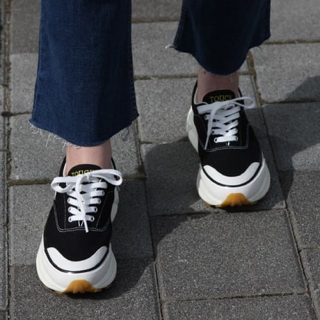 Vibramソールヴィンテージキャンバススニーカー(ブラック)