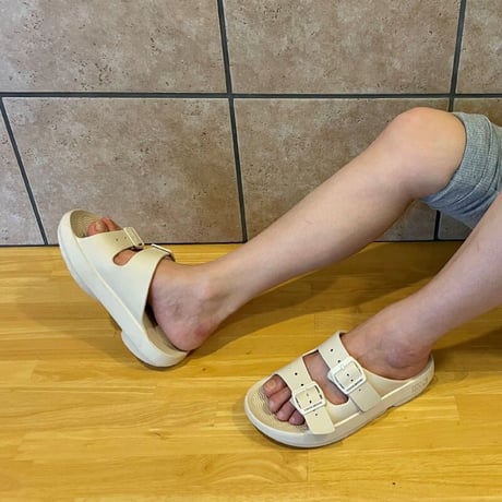 Tigthen ダブルストラップローリングリカバリーサンダル アイボリー