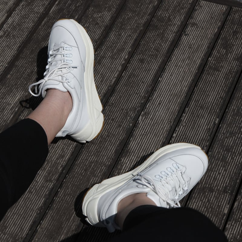 CLIMB MOUNTAIN+Vibramソール(ホワイト) | TOUCH GROUND S