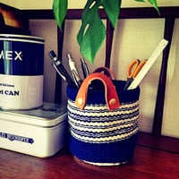 BUCKET (S)