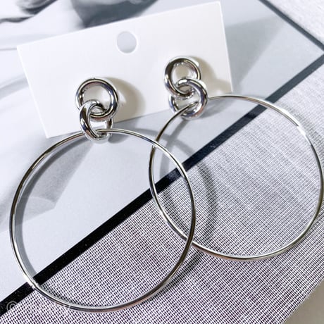 ビッグループピアス