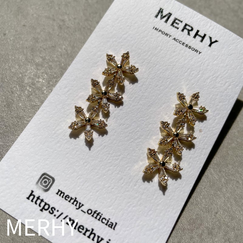 YG 三連 フラワー ピアス 3連クリスタルフラワーピアス | MERHY