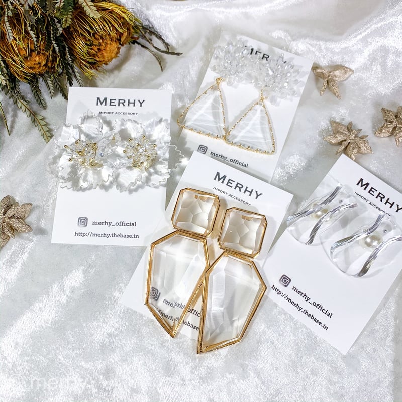 クリスタルフラワーピアス | MERHY