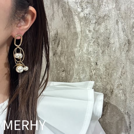 パールピアス W2213