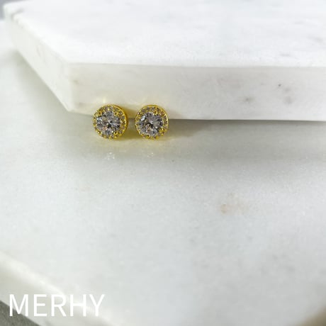 カラットピアス