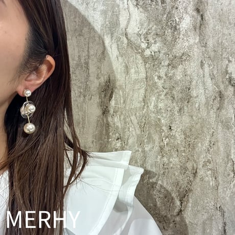 パールピアス W2214