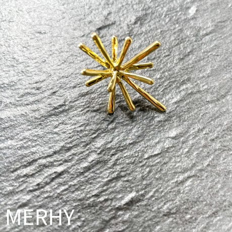 パチパチピアス
