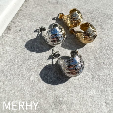 コロンフープピアス