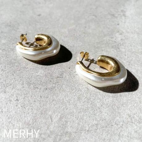 パールルーフピアス