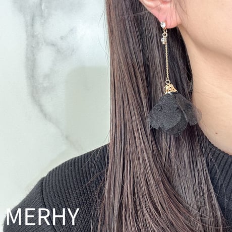 フラワーピアス W2303