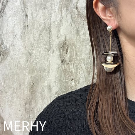 パールピアス W2211