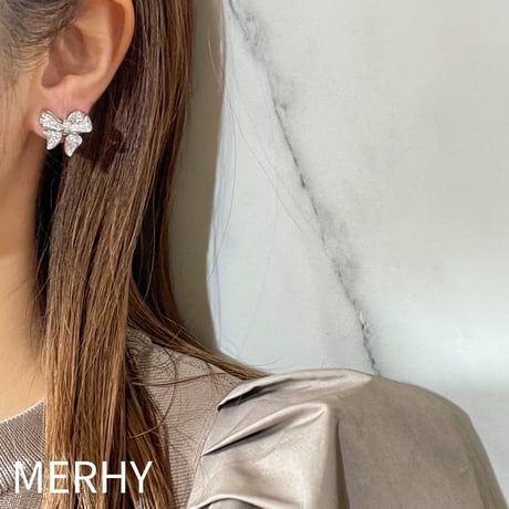 ジルコニアリボンピアス　Silver925ポスト