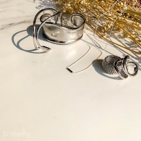 bangle ME16