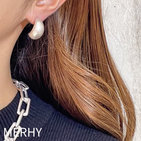 メタルドロップピアス